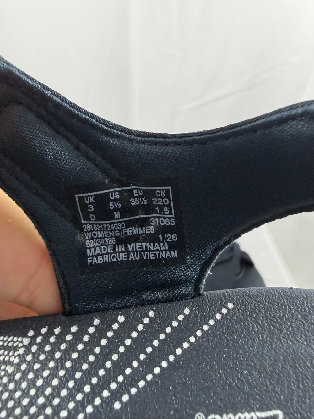 NWT Clark’s Cloudsteppers Women’s Size 5.5 Navy Blue Velcro Sandals - Picture 3 of 9